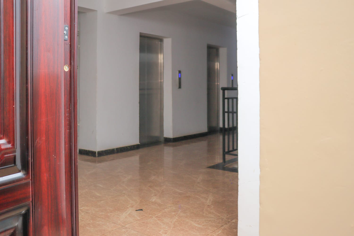 Cobot Suites living area