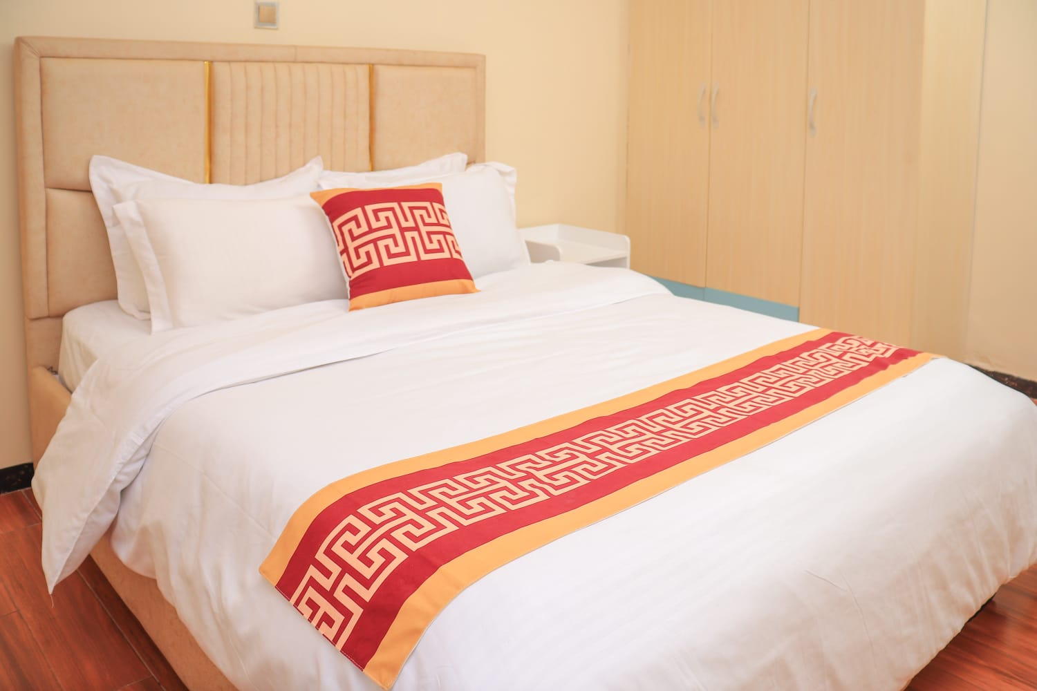 Cobot Suites interior